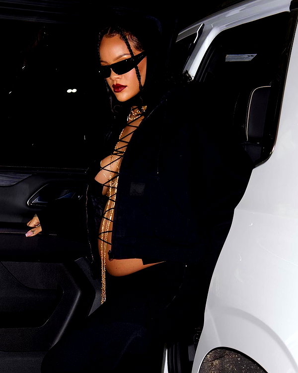 badgalriri instagram image archive image
