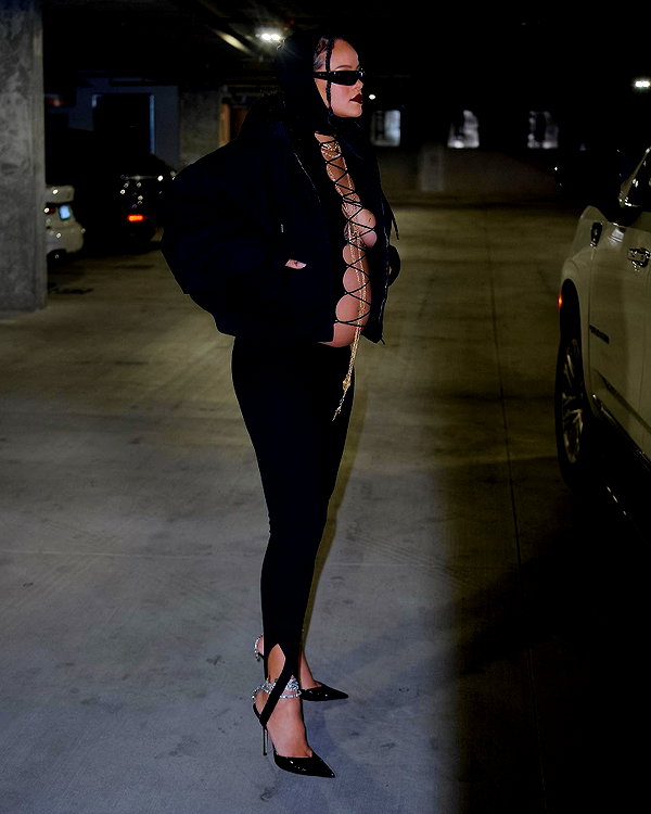 badgalriri instagram image archive image