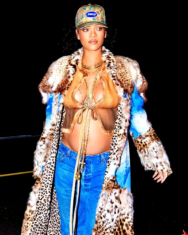 badgalriri instagram image archive image