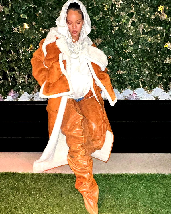 badgalriri instagram image archive image