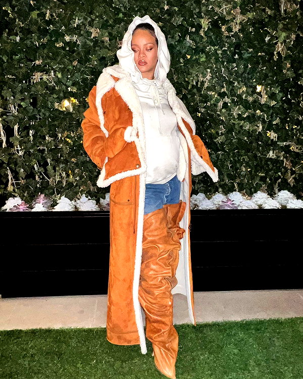 badgalriri instagram image archive image