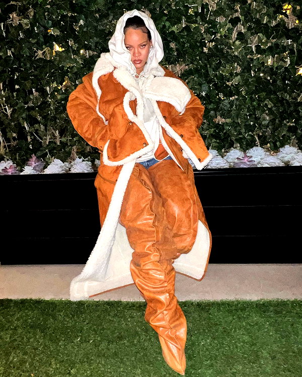 badgalriri instagram image archive image