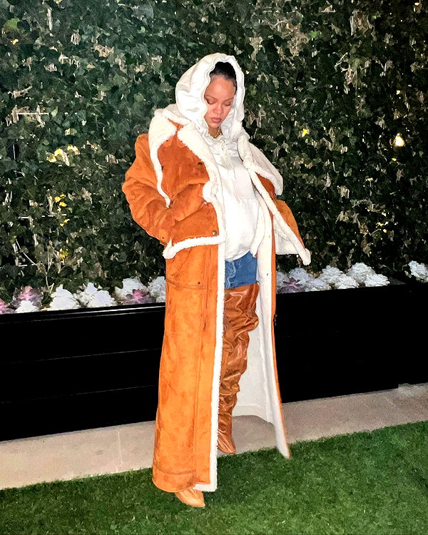 badgalriri instagram image archive image