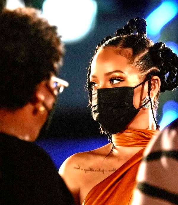 badgalriri instagram image archive image