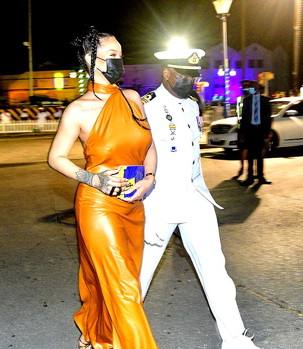 badgalriri instagram image archive image