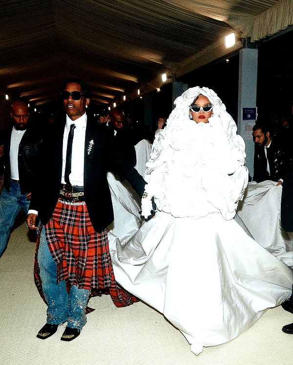badgalriri instagram image archive image