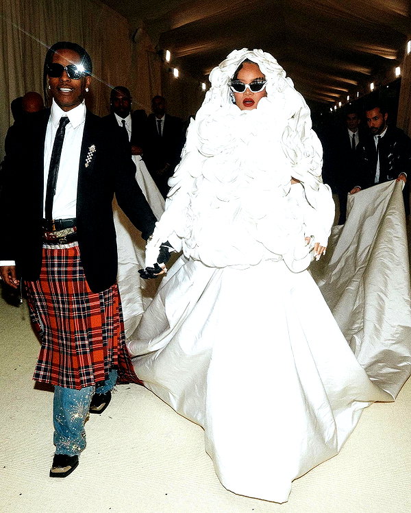 badgalriri instagram image archive image