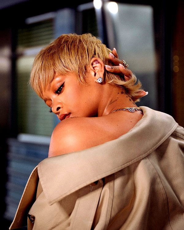 badgalriri instagram image archive image
