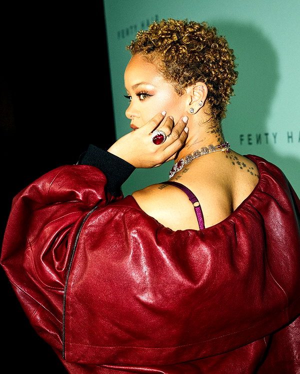 badgalriri instagram image archive image