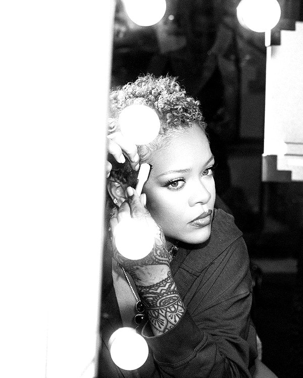 badgalriri instagram image archive image