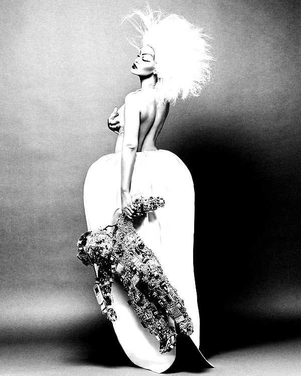 badgalriri instagram image archive image