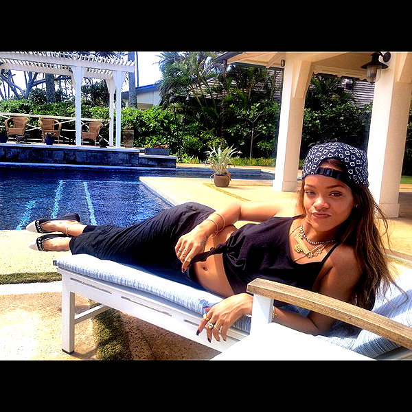 badgalriri instagram image archive image