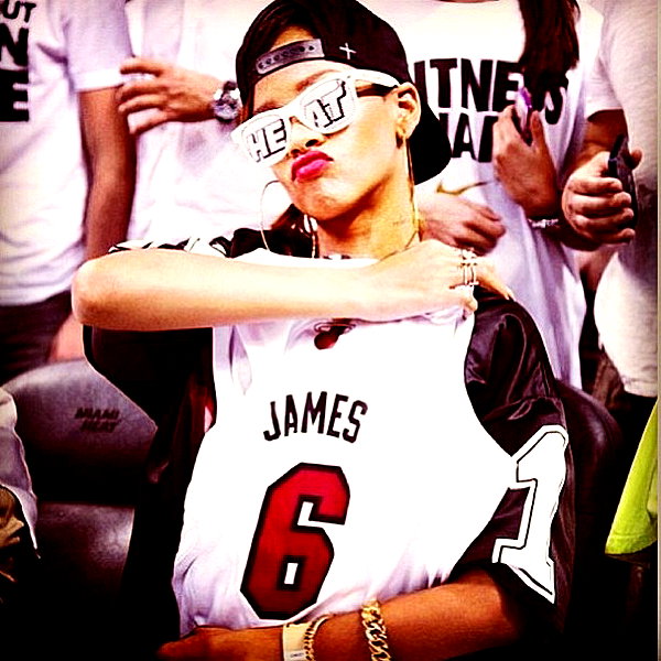 badgalriri instagram image archive image
