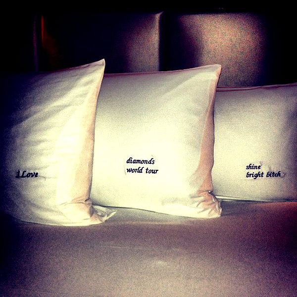 badgalriri instagram image archive image