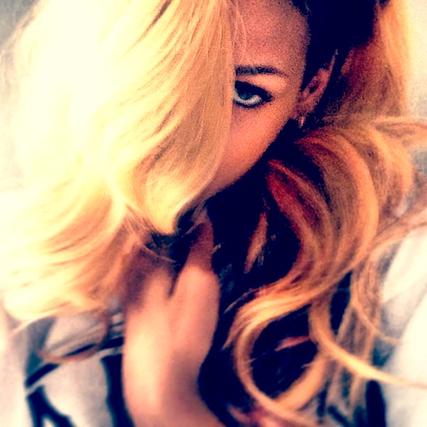badgalriri instagram image archive image