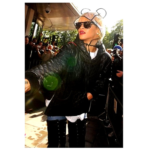 badgalriri instagram image archive image