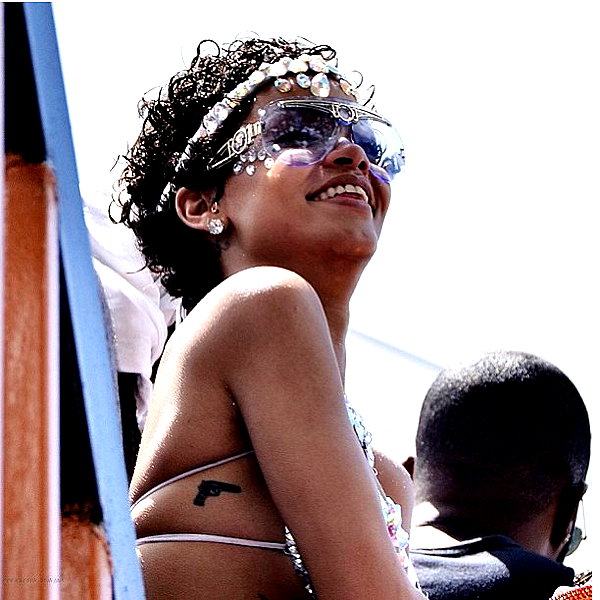 badgalriri instagram image archive image