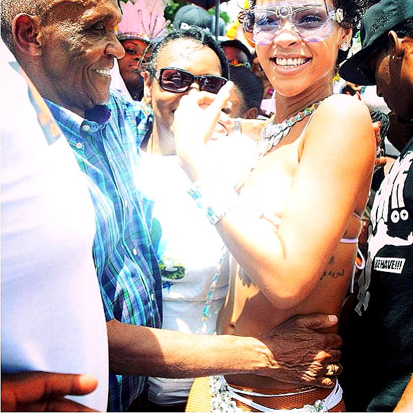 badgalriri instagram image archive image