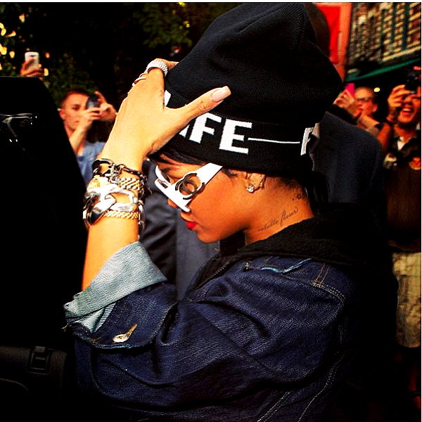 badgalriri instagram image archive image