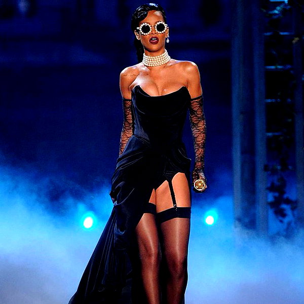 badgalriri instagram image archive image