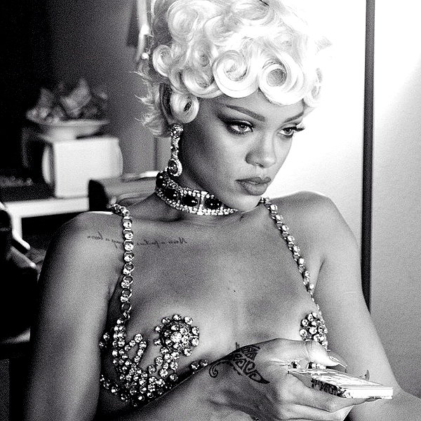 badgalriri instagram image archive image