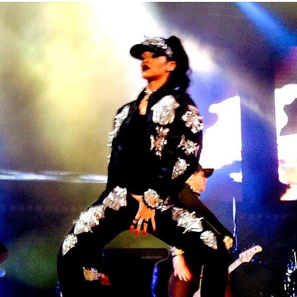 badgalriri instagram image archive image
