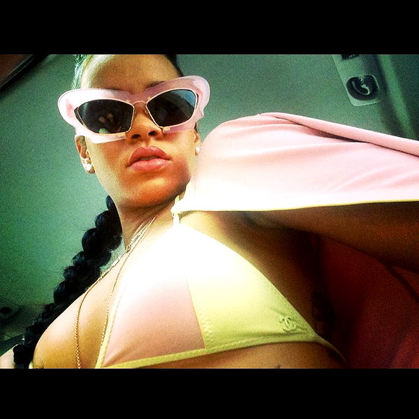 badgalriri instagram image archive image