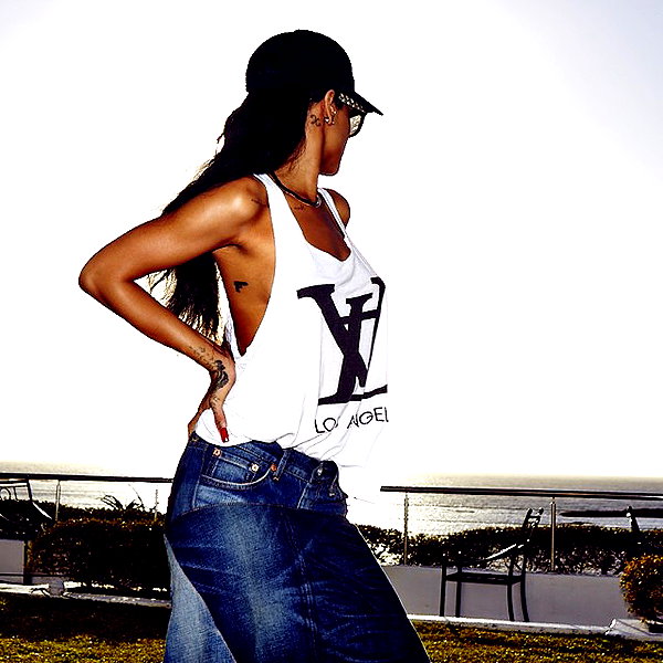 badgalriri instagram image archive image
