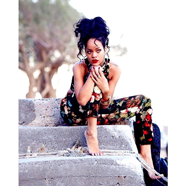 badgalriri instagram image archive image