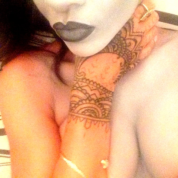 badgalriri instagram image archive image