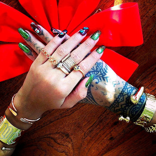 badgalriri instagram image archive image