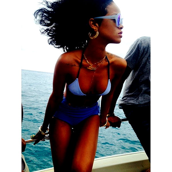 badgalriri instagram image archive image
