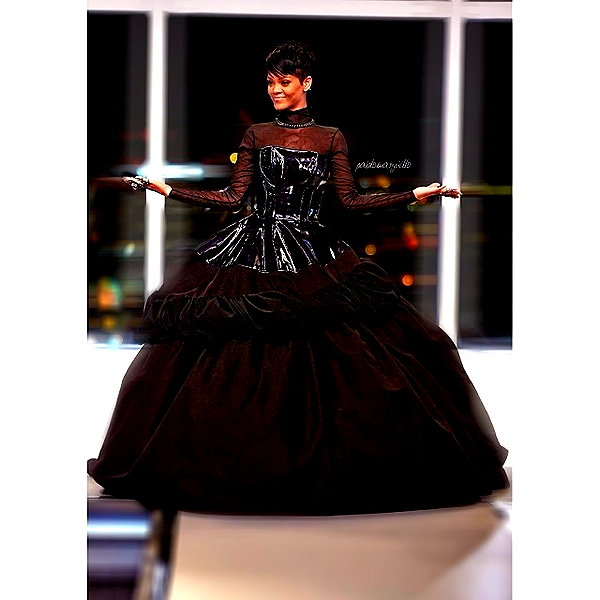 badgalriri instagram image archive image
