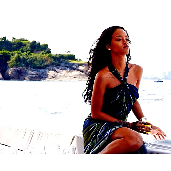 badgalriri instagram image archive image