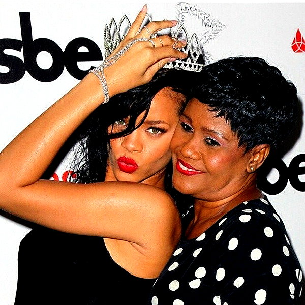badgalriri instagram image archive image