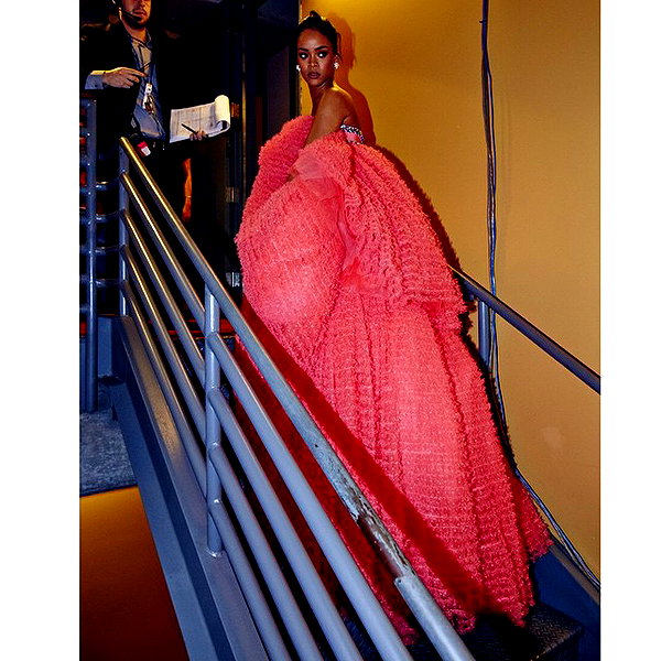badgalriri instagram image archive image