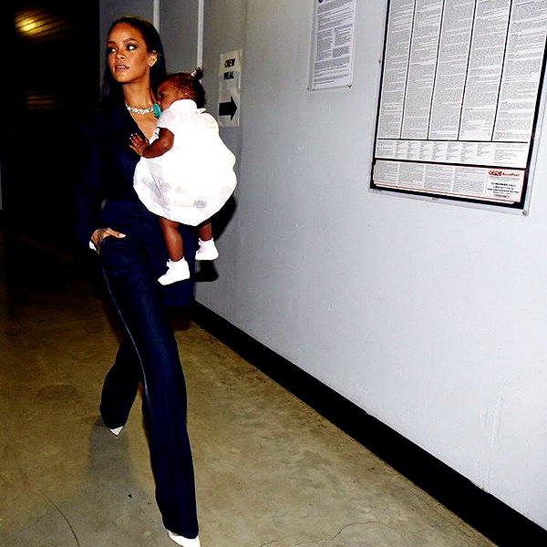 badgalriri instagram image archive image