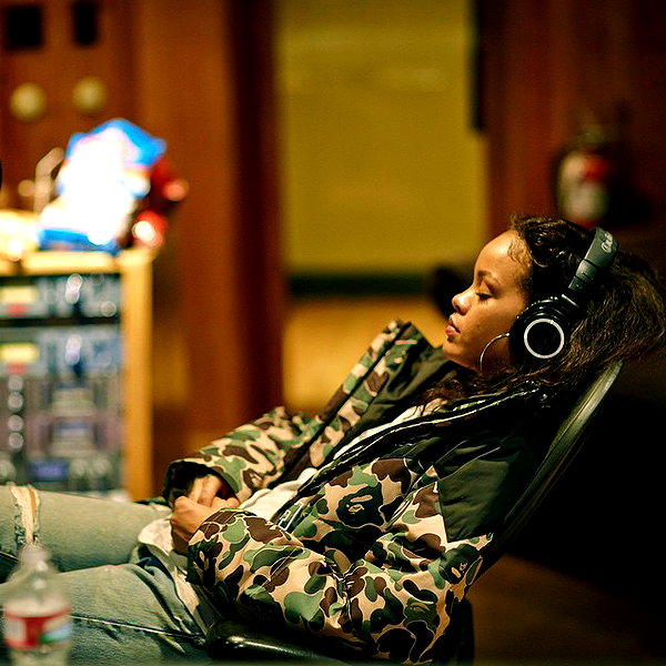 badgalriri instagram image archive image