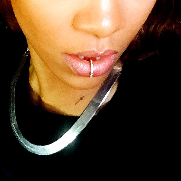 badgalriri instagram image archive image