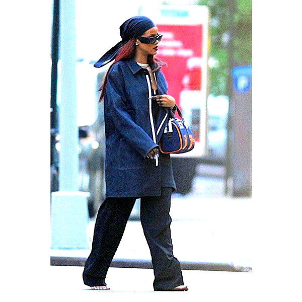 badgalriri instagram image archive image