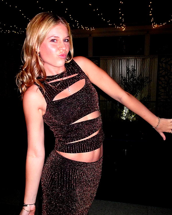 bec_benstead instagram image archive image