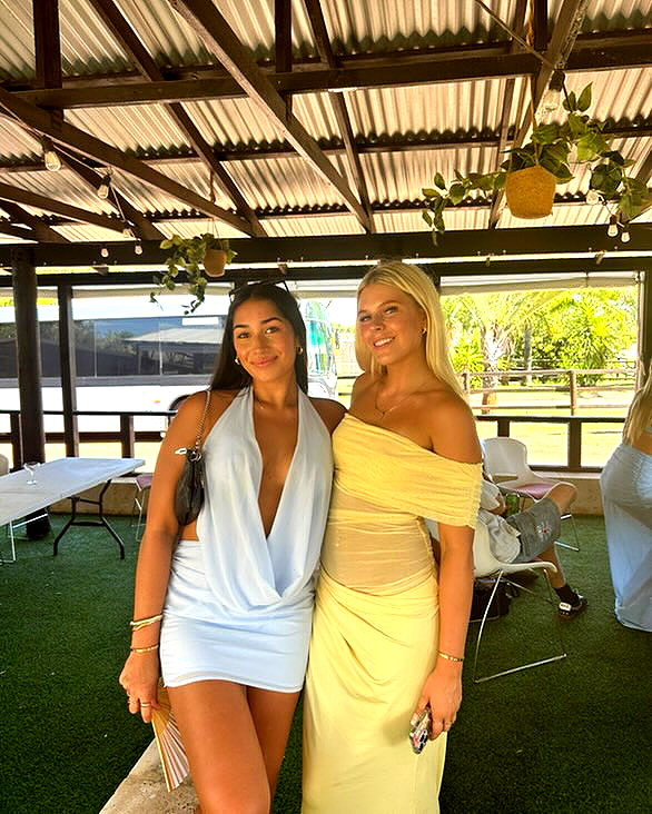 bec_benstead instagram image archive image