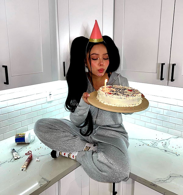 bellapoarch instagram image archive image