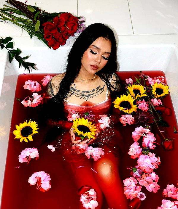 bellapoarch instagram image archive image