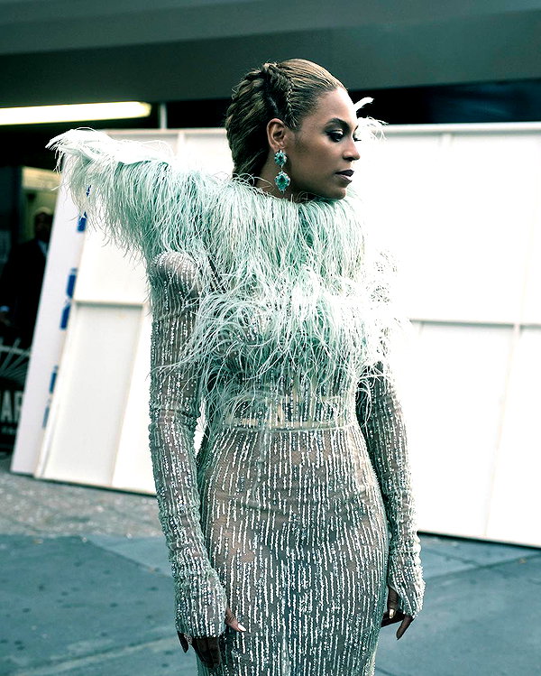 beyonce instagram image archive image