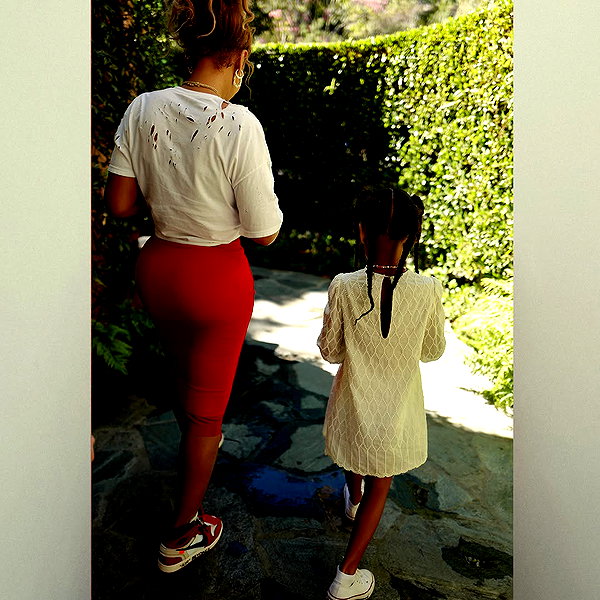 beyonce instagram image archive image