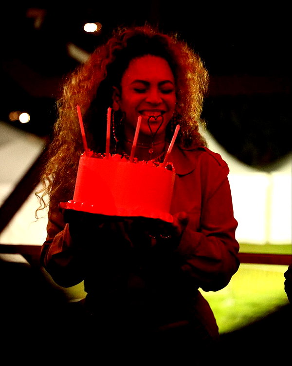 beyonce instagram image archive image