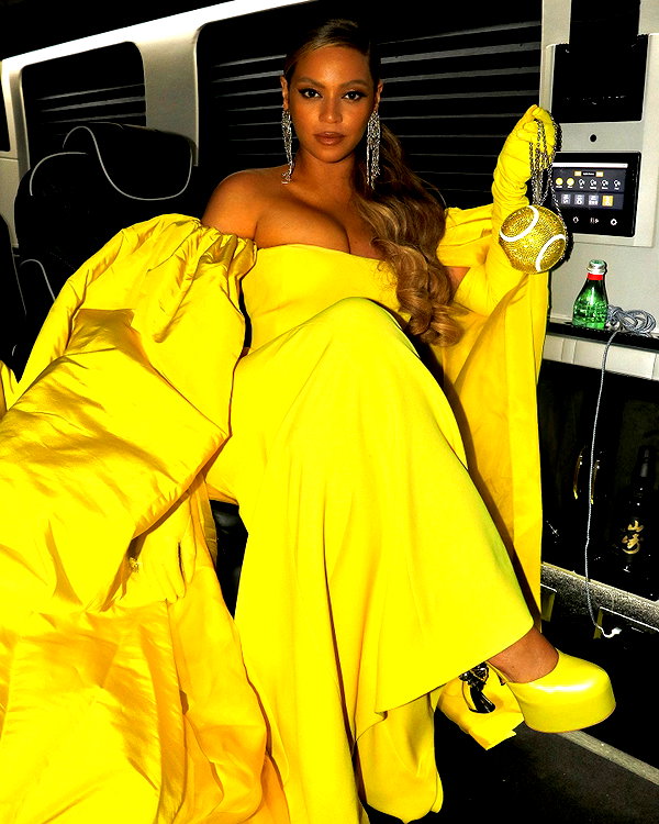 beyonce instagram image archive image