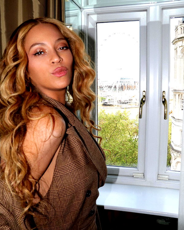 beyonce instagram image archive image