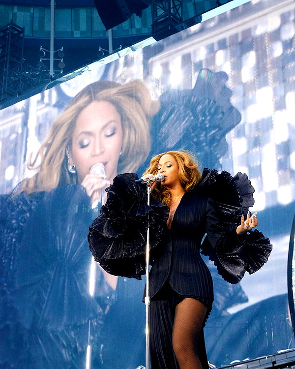 beyonce instagram image archive image